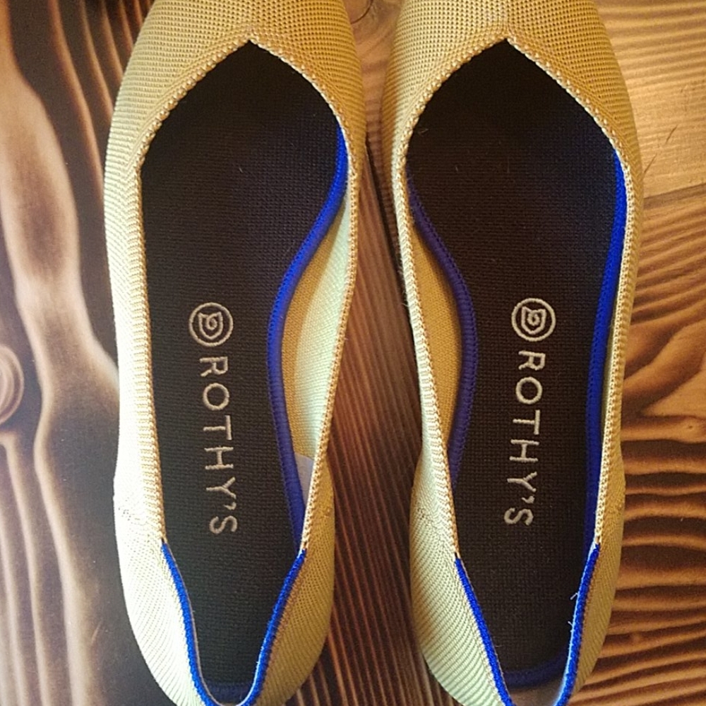 Size 11 Rothy's Marigold Points - Picture 5 of 6